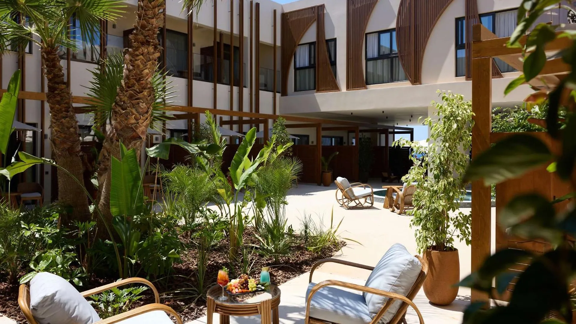 Isla Brown Chania Resort, Curio Collection By Hilton Stavrós