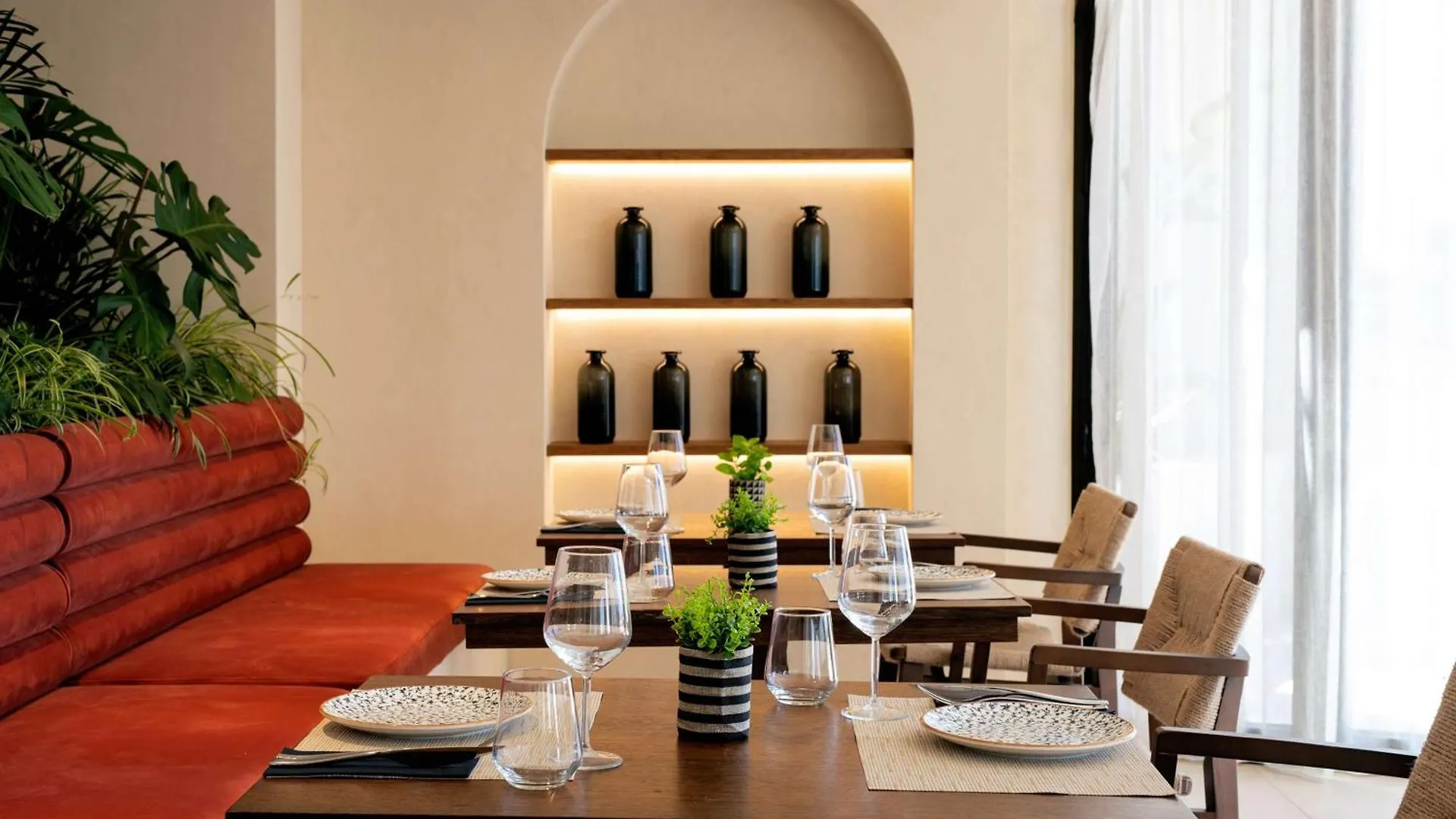Isla Brown Chania Resort, Curio Collection By Hilton Stavrós